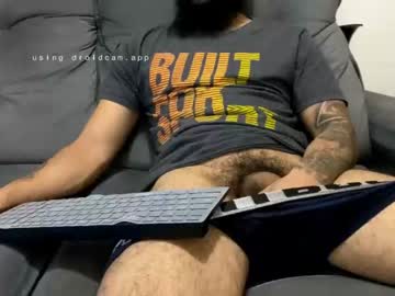 [19-04-24] beardmax record video with dildo