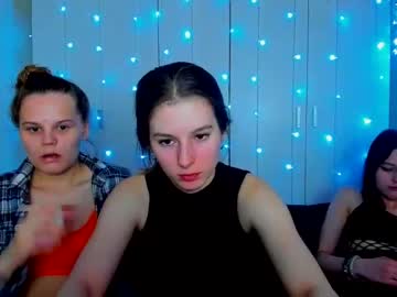 [13-12-22] sophie_and_rachelss record cam video