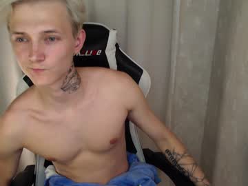 [06-10-22] darling_oliver video from Chaturbate