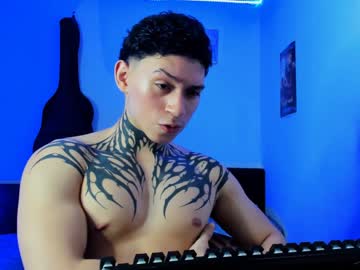 [01-05-24] alessandro_wolf private sex video from Chaturbate