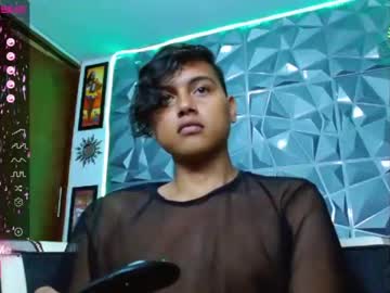 [05-01-23] kevin_ssteel cam video from Chaturbate