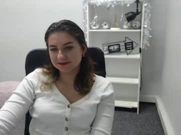 [04-01-22] anne_lover_ public webcam