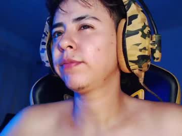 [26-07-23] andyftm_ chaturbate toying