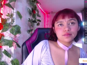 [08-07-22] scarlet_gold_ public show from Chaturbate