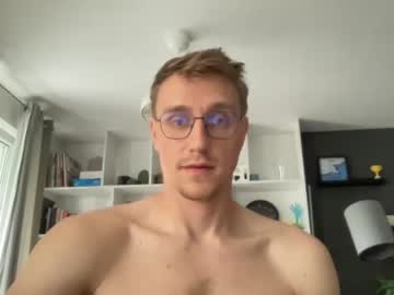 [06-10-22] zurichh cam show from Chaturbate.com