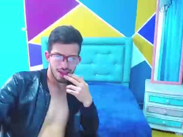 [11-03-22] dannytorner chaturbate video with toys
