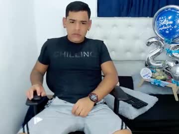 [13-07-22] axill_brutn show with toys from Chaturbate