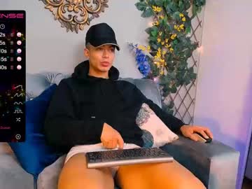 [08-02-22] mew_arcos chaturbate blowjob show