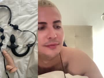 [08-02-22] p0werbott0m record video with toys from Chaturbate.com