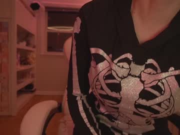 [20-10-22] _yours_truly cam video from Chaturbate.com