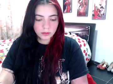 [01-11-22] moonn_red chaturbate show with toys