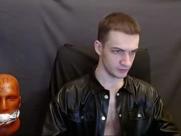 [09-04-24] sir_damien public show video from Chaturbate