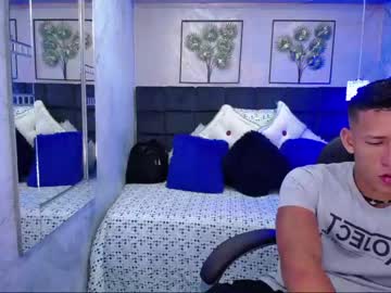 [04-07-22] taylor_lautner_ private show from Chaturbate