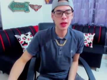 [11-03-22] thebearyogui23 chaturbate video with dildo