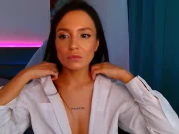 [24-10-23] molly_read record video with dildo