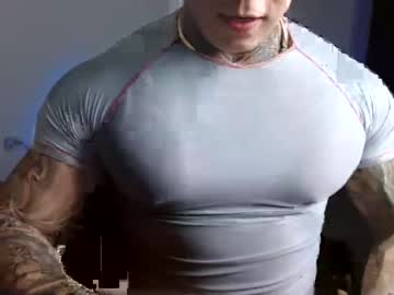 [27-05-24] lewis_muscleee record video with toys