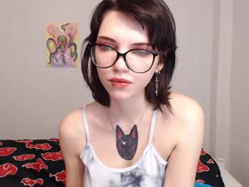 [25-07-22] milk_rabbit show with toys from Chaturbate