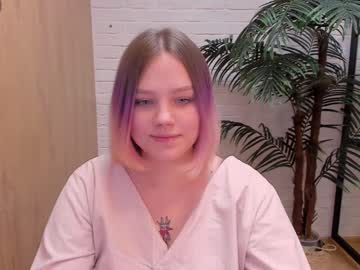 [18-02-24] mollymirific public webcam video from Chaturbate.com