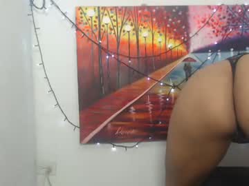 [26-11-23] violet_latina24 public show video from Chaturbate