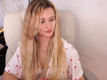 [14-02-24] petitelexyy chaturbate dildo