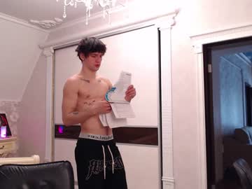 [11-01-24] teddy_mode cam video from Chaturbate.com