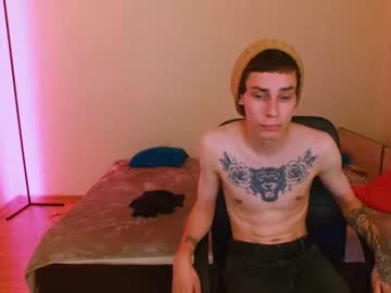 foxxtyler chaturbate