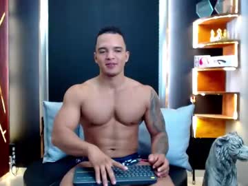 [22-05-22] matius_coslink record public show from Chaturbate.com