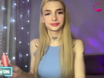 [25-11-23] barbie_bi public show from Chaturbate