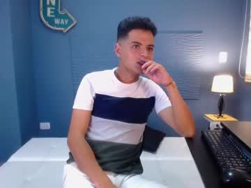 [06-01-22] isaac_morris_ record public show from Chaturbate