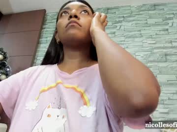 [28-12-23] nicollesofya record video with toys from Chaturbate.com
