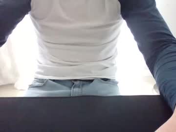 [09-04-23] johanek32 public webcam from Chaturbate.com