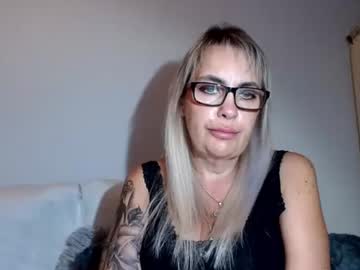 [01-08-22] melaniehomely private webcam from Chaturbate