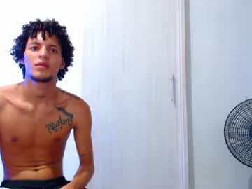 [28-10-22] maicol_big_dick webcam show