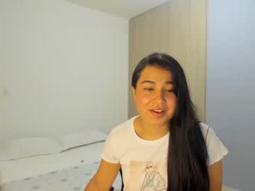 [05-05-22] sophiia_xx_ record video from Chaturbate