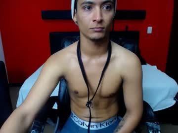 [05-05-22] michael_onel22 chaturbate dildo record