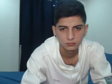 [05-10-22] derekk_2202 show with toys from Chaturbate