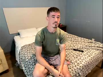 [07-10-23] hornyboi2710 blowjob video from Chaturbate