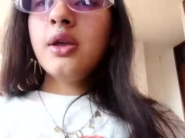 [23-01-22] _marriiee_ public webcam from Chaturbate
