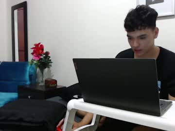 [09-09-22] santiago_calderon cam video from Chaturbate.com