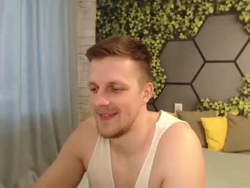 [26-11-23] vikingchrisss record public show from Chaturbate