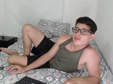 [04-01-23] walter_fly record private show from Chaturbate.com
