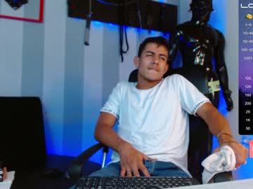 [11-06-22] camilo_saenx record show with toys from Chaturbate.com