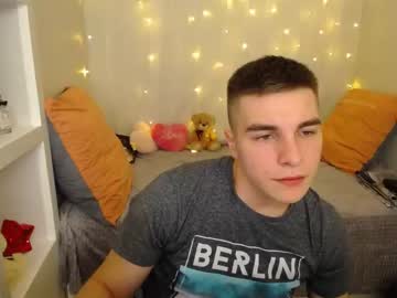 [28-11-22] tayller_bonne record public show from Chaturbate