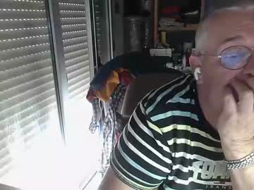 [01-05-24] juantricker record public webcam from Chaturbate.com