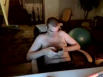 [17-05-22] andrewandrew419 chaturbate video with toys