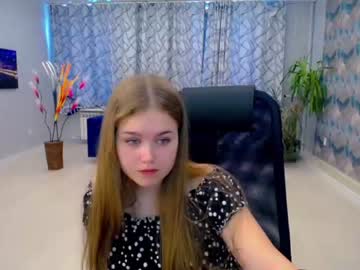 [27-03-22] unapproachable public show video from Chaturbate