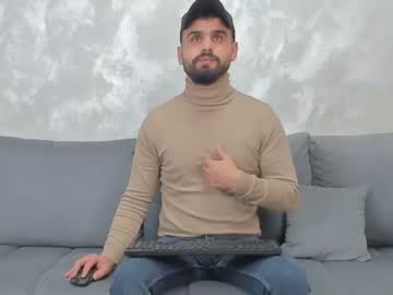 [30-11-22] alrenzo_brown video from Chaturbate