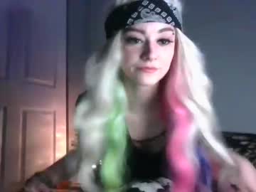 [01-03-22] hornyhappyhippie record blowjob video from Chaturbate.com