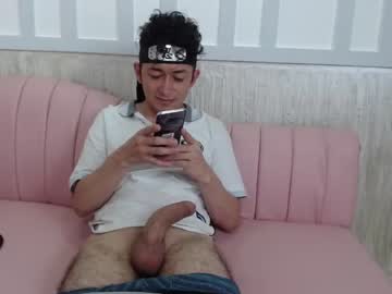[01-07-22] justin_royce public webcam from Chaturbate