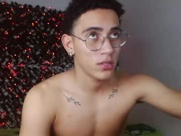 [24-10-22] colombians_hot69 record video from Chaturbate.com